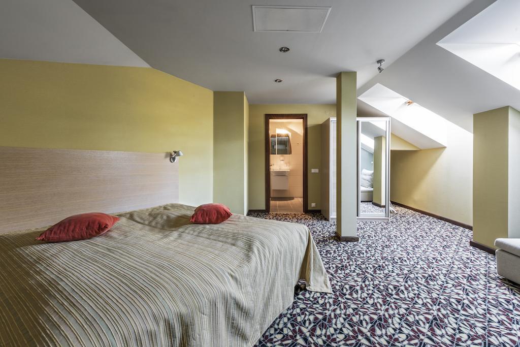 Oro Nida Hotel Exterior photo
